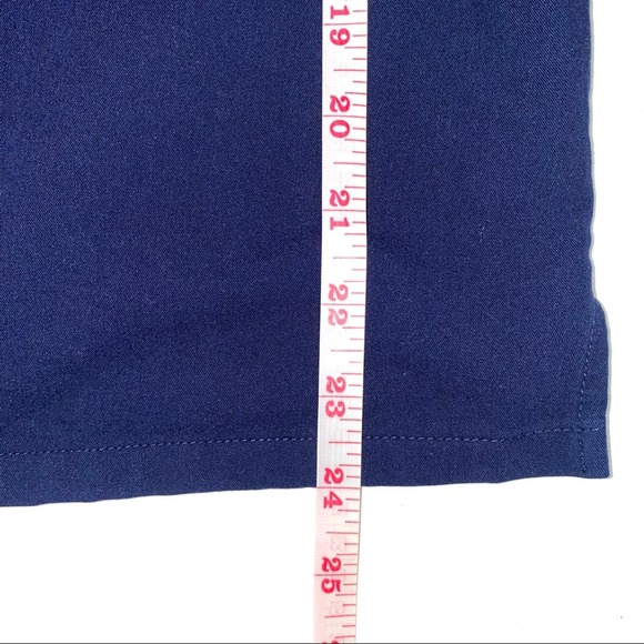 FIGS Casma Navy V-Neck Short Sleeve Scrub Top XS - Picture 8 of 8